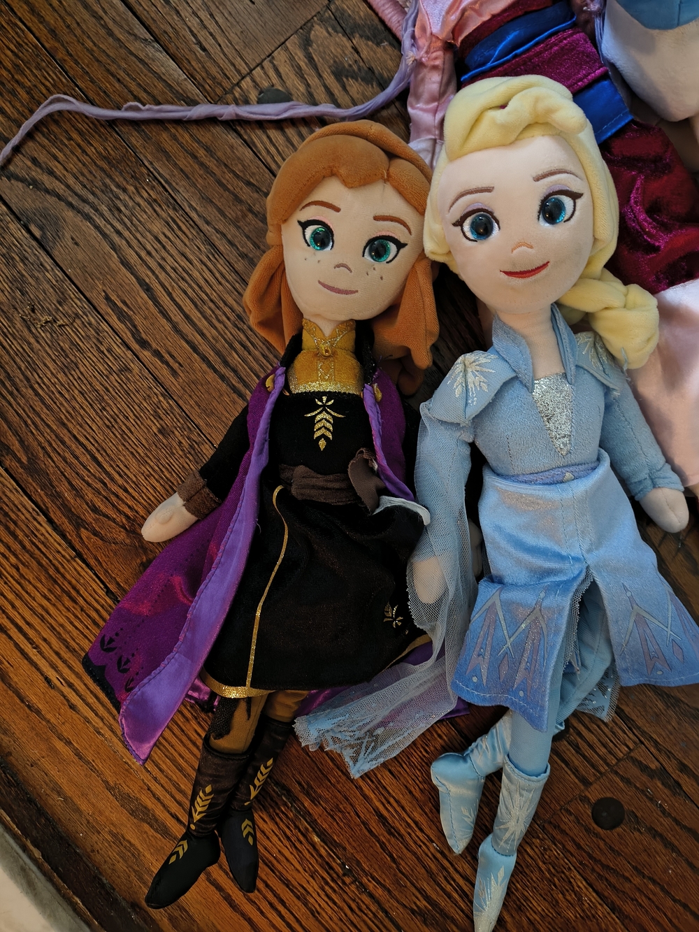 Disney Anna & Elsa, Mulan, Eva, And Raja Plush Set